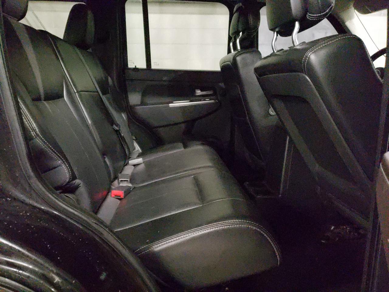 JEEP LIBERTY 2011 — 12