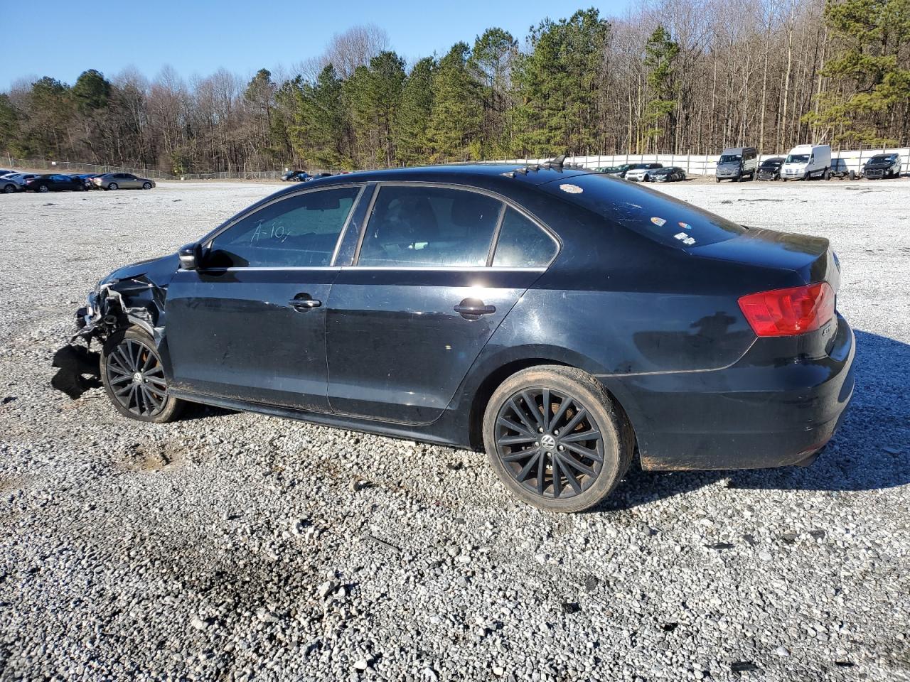 VOLKSWAGEN JETTA 2011 — 3