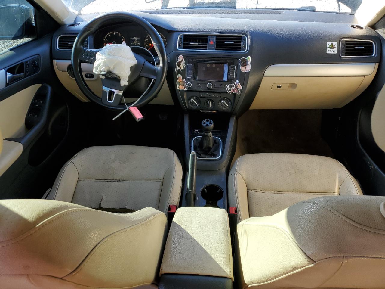 VOLKSWAGEN JETTA 2011 — 9