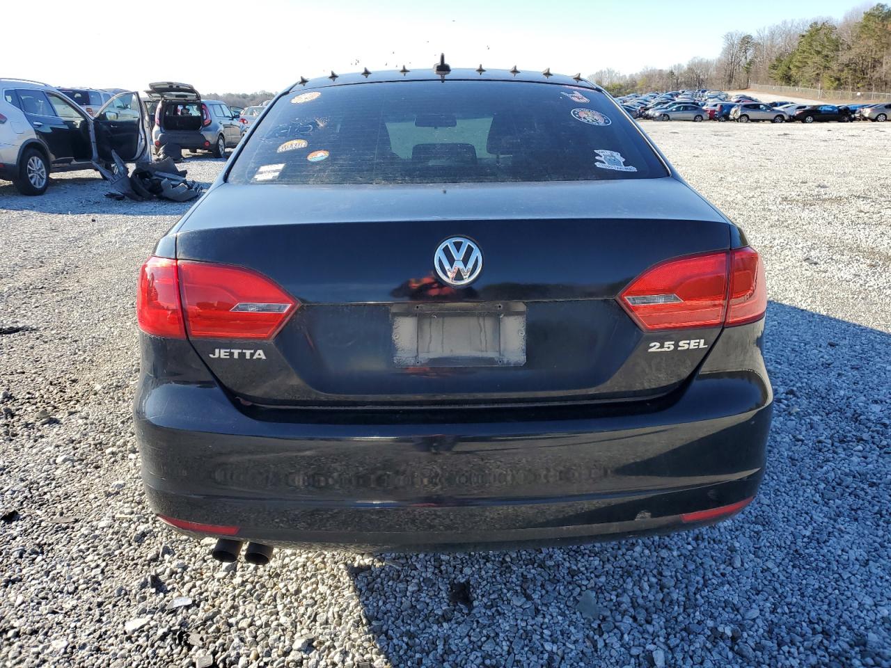 VOLKSWAGEN JETTA 2011 — 7