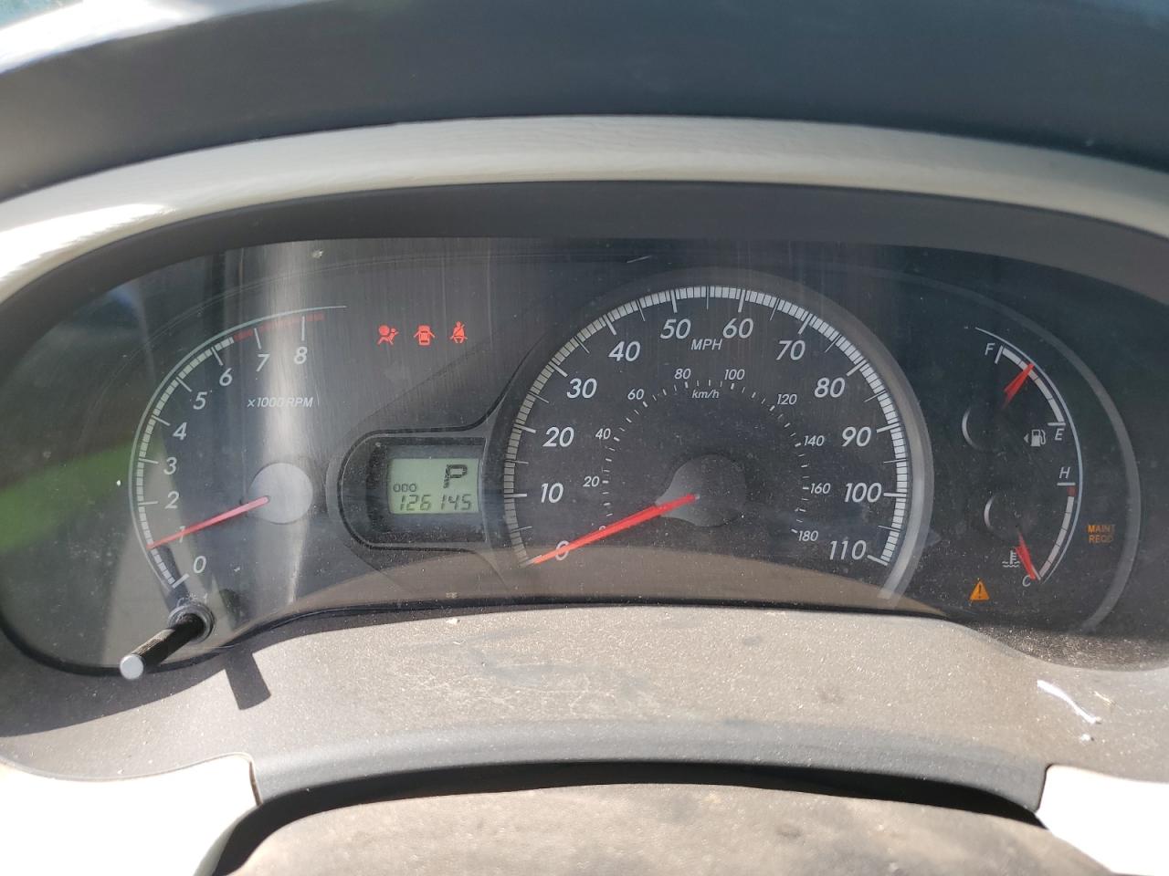 TOYOTA SIENNA 2011 — 10