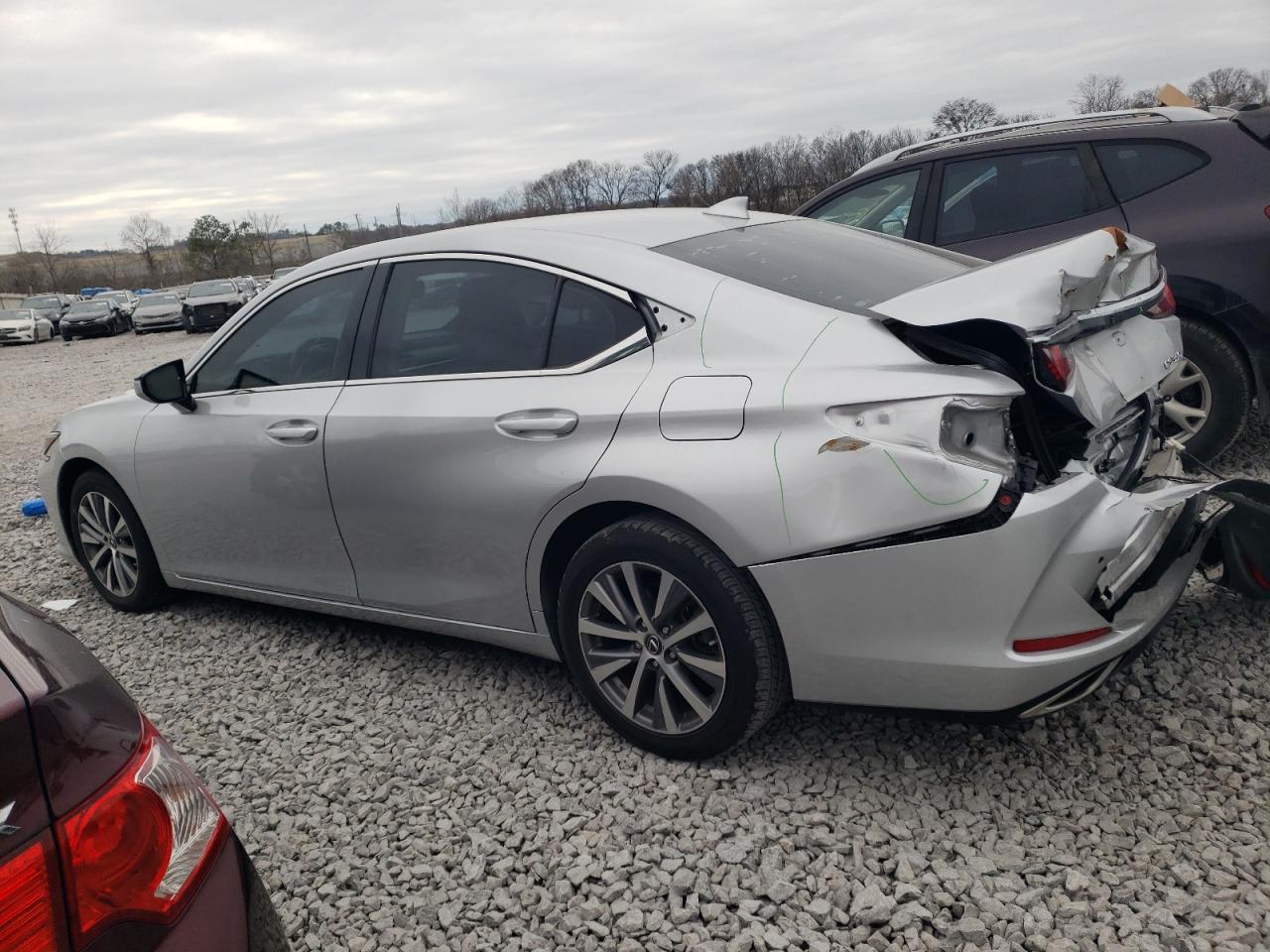 LEXUS ES 2019 — 3
