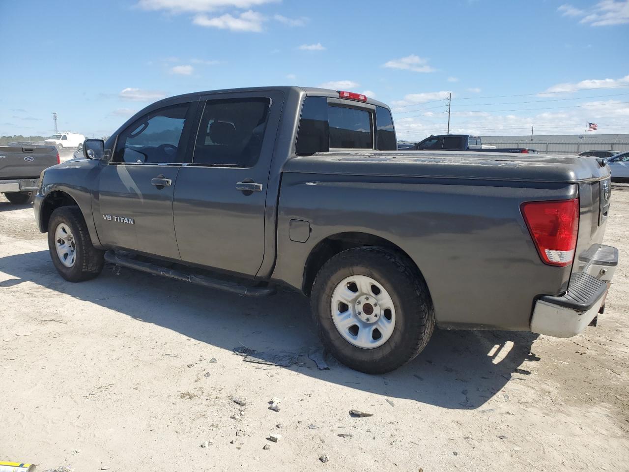 NISSAN TITAN 2005 — 3