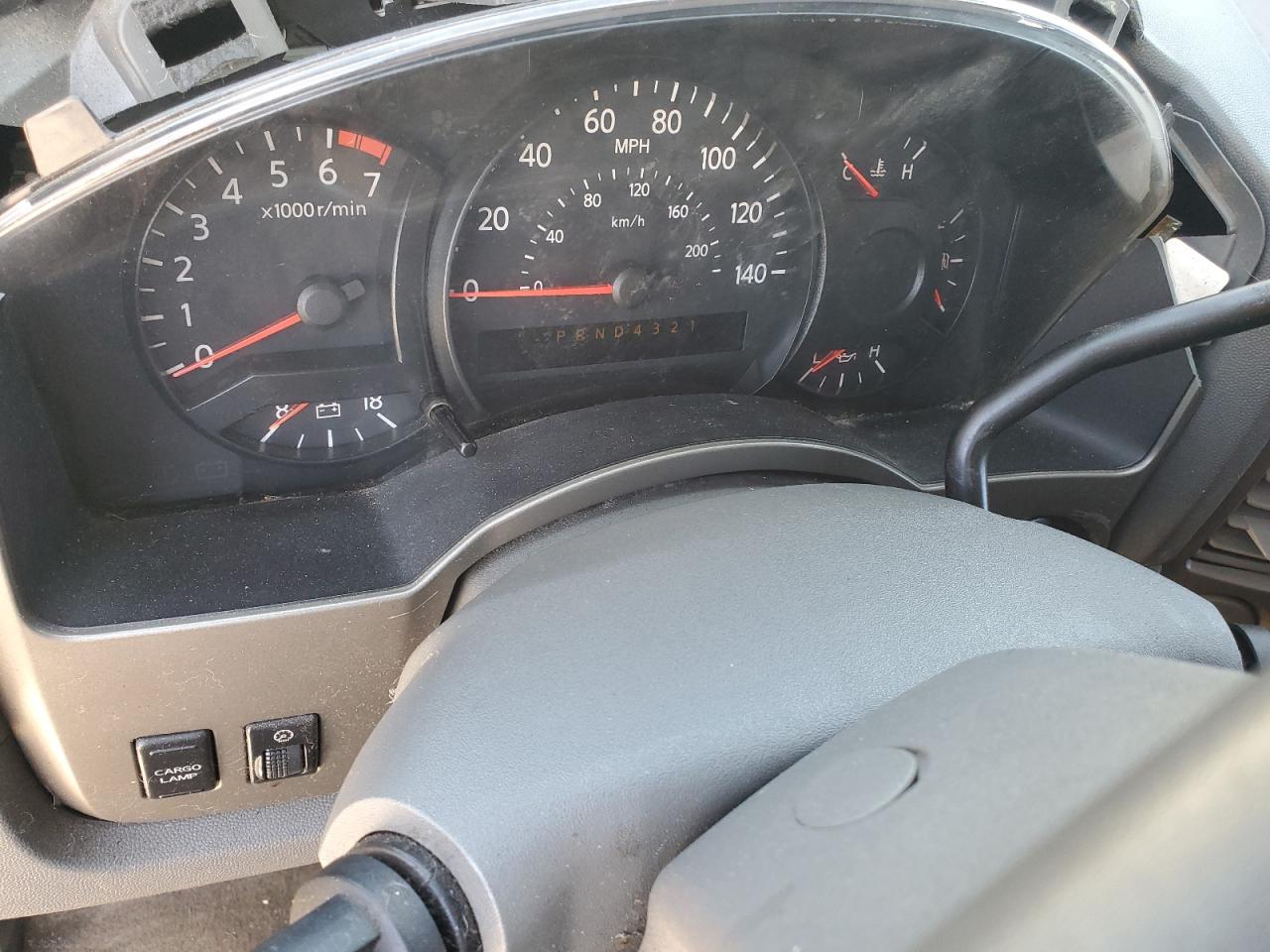 NISSAN TITAN 2005 — 10