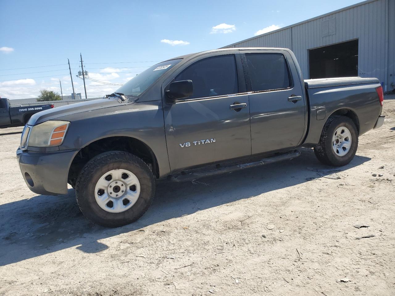 2005 NISSAN TITAN XE