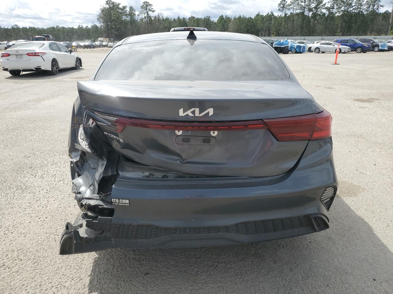 KIA FORTE 2022 — 7