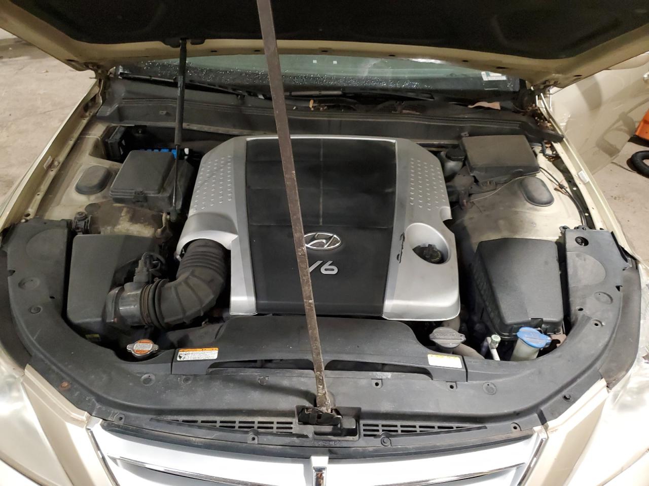 HYUNDAI GENESIS 2009 — 12