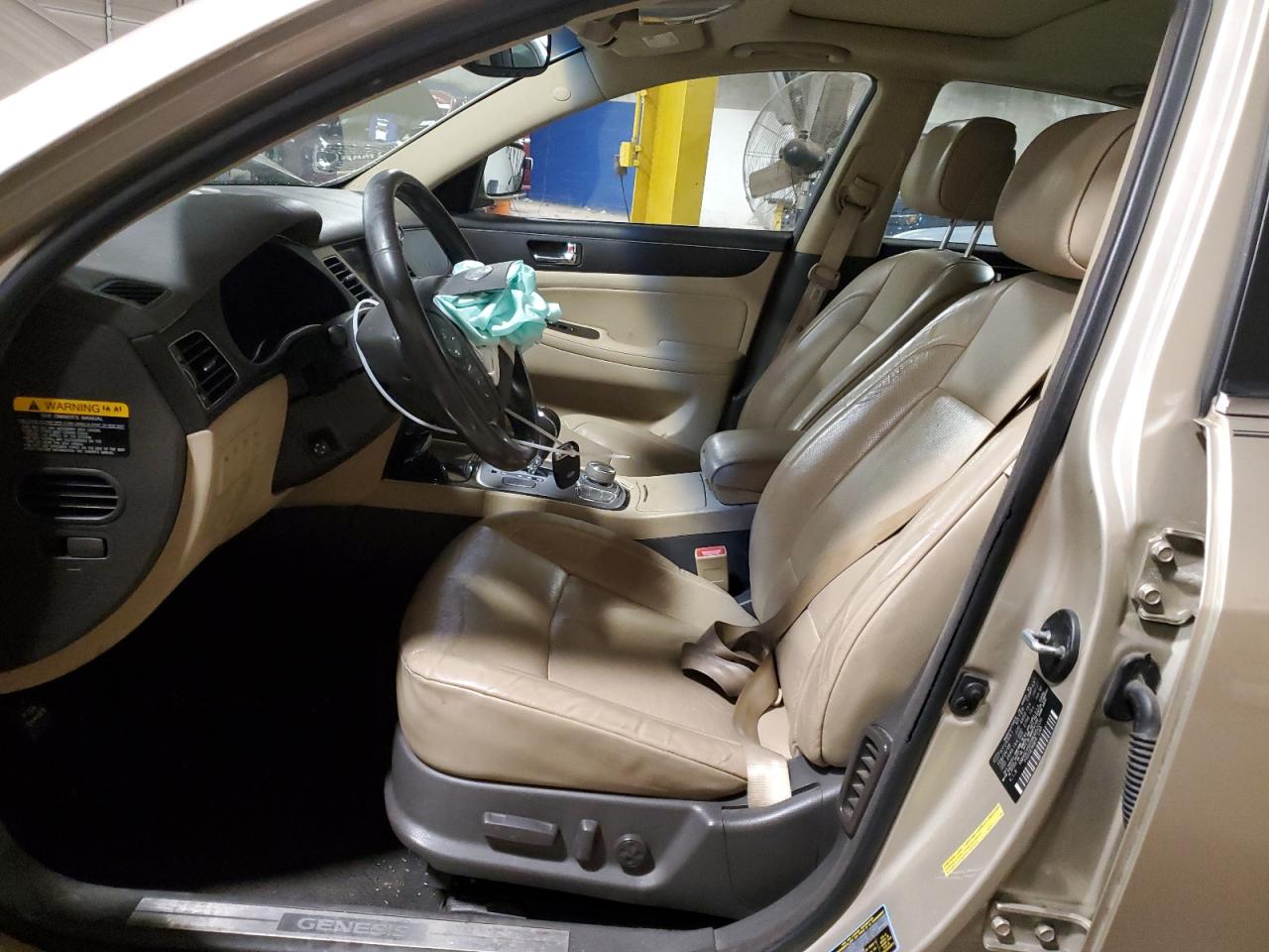 HYUNDAI GENESIS 2009 — 8
