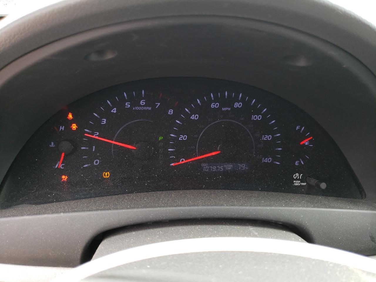 TOYOTA CAMRY BASE 2011 — 10