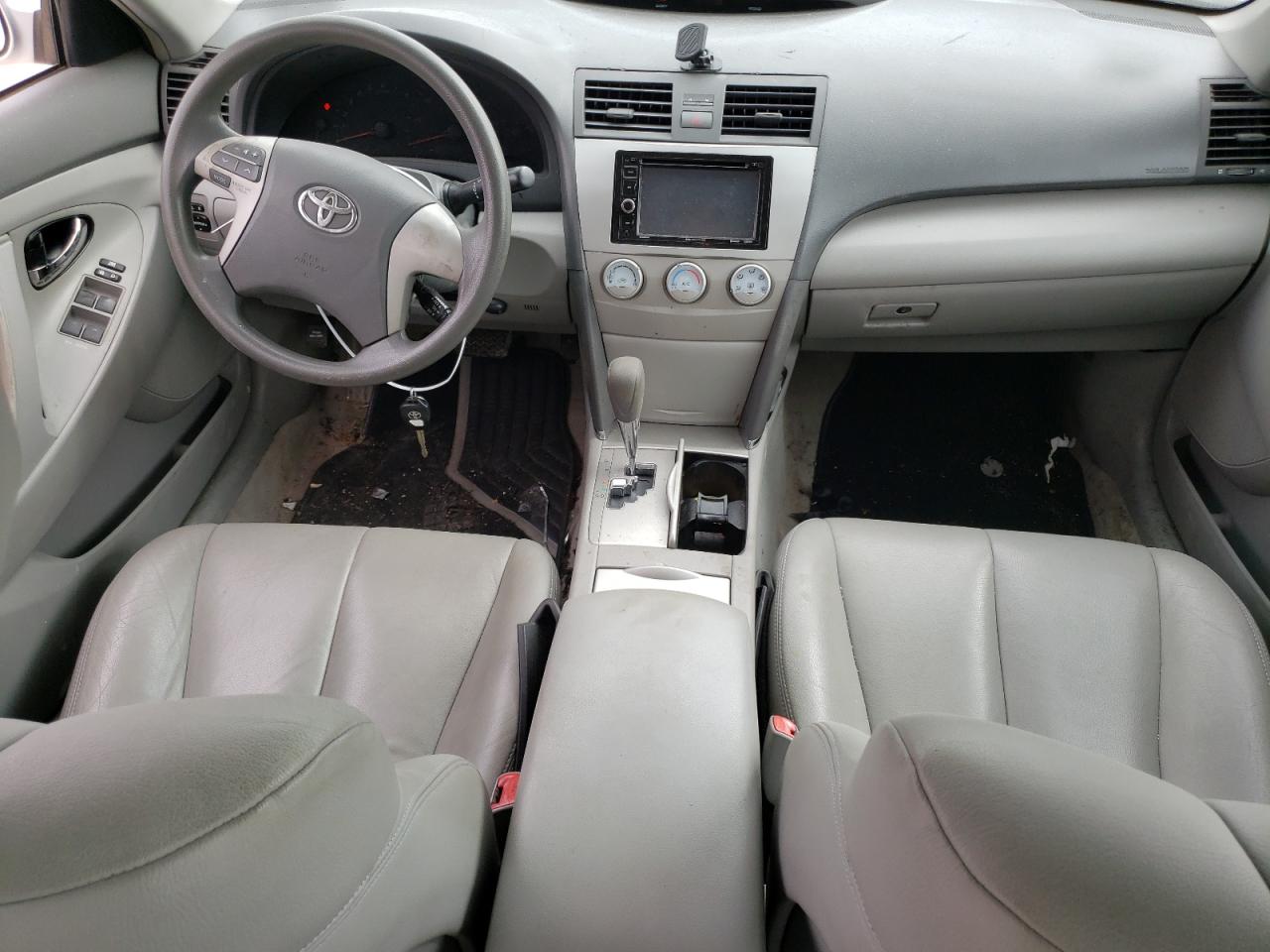 TOYOTA CAMRY BASE 2011 — 9