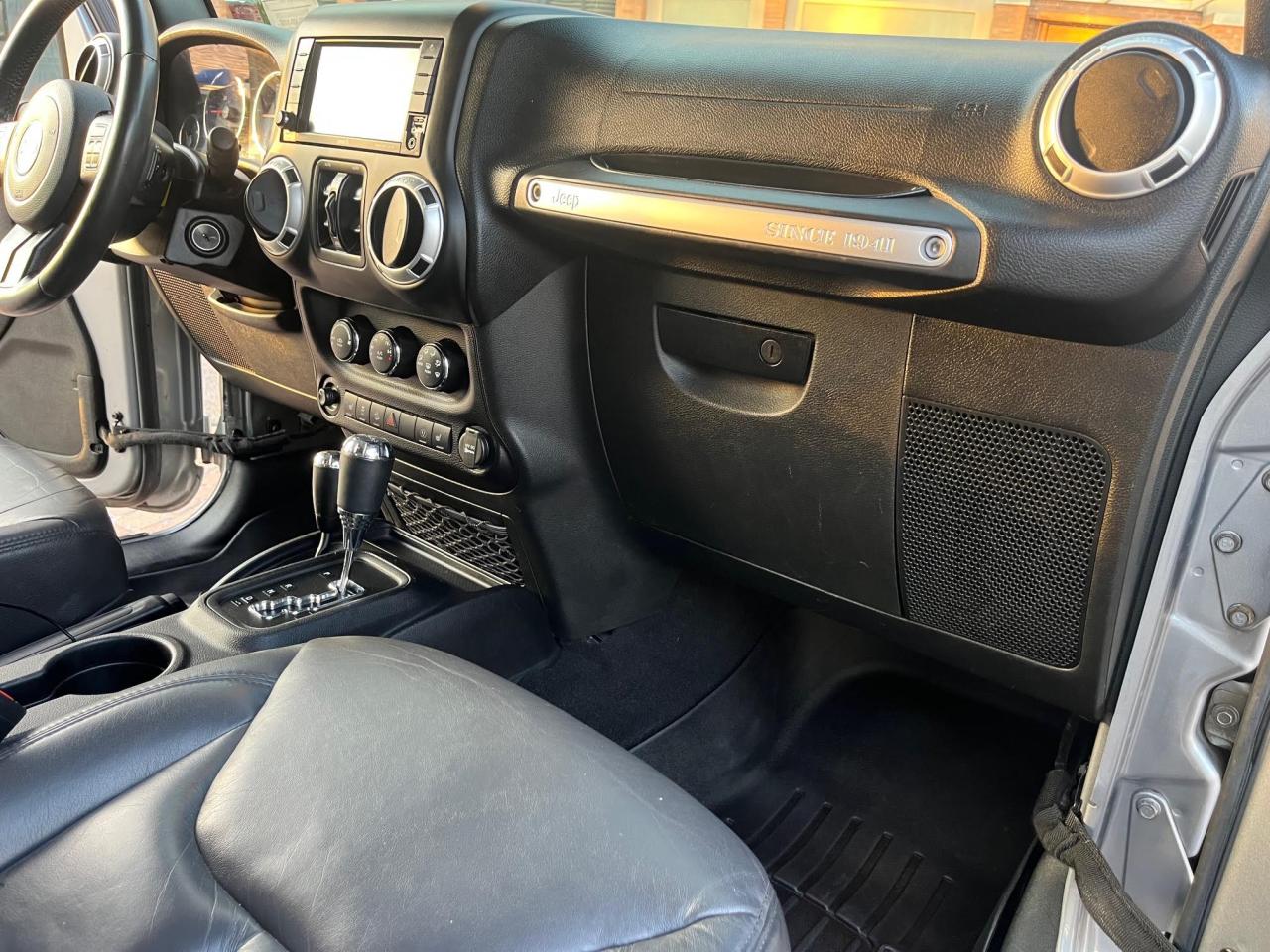 JEEP WRANGLER UNLIMITED 2015 — 9