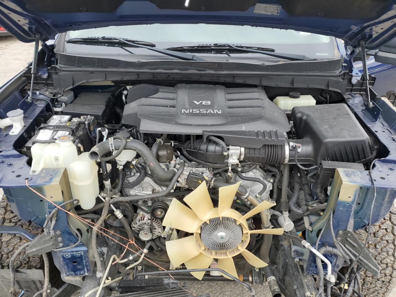 NISSAN TITAN 2018 — 12