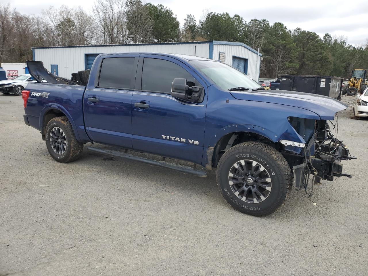 2018 NISSAN TITAN SV
