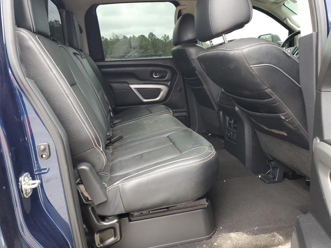 NISSAN TITAN 2018 — 11