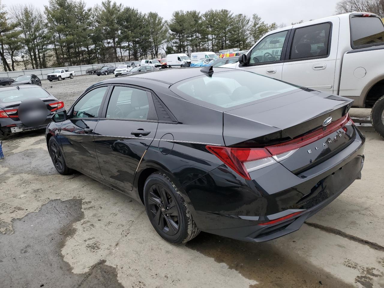 HYUNDAI ELANTRA 2022 — 3