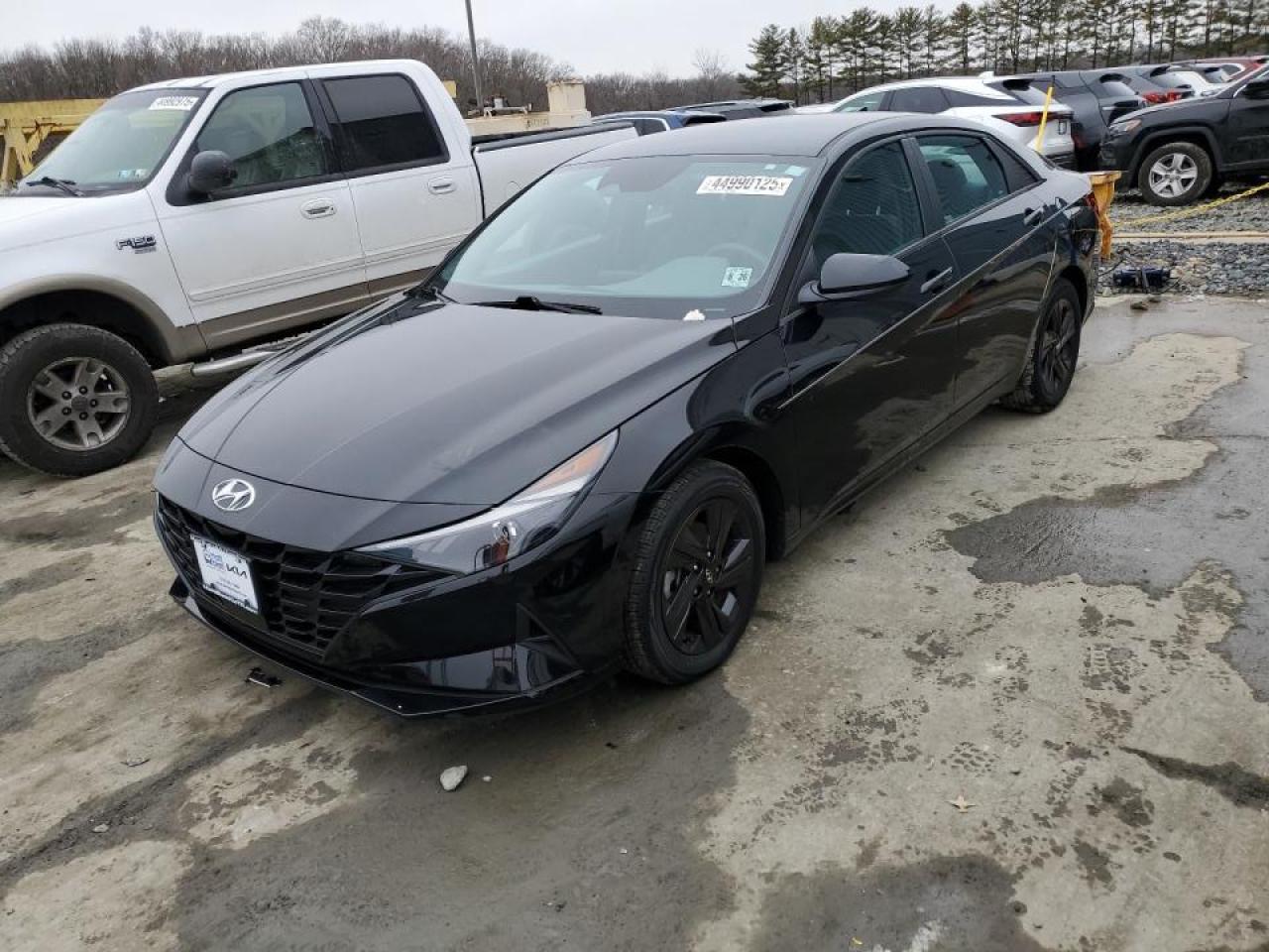 2022 HYUNDAI ELANTRA SEL