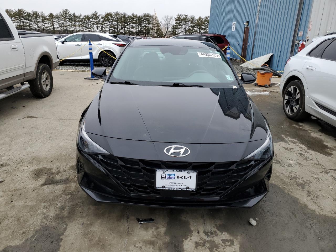 HYUNDAI ELANTRA 2022 — 6