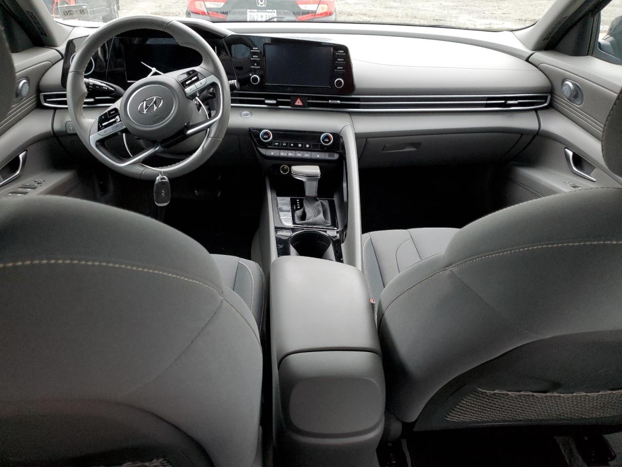 HYUNDAI ELANTRA 2022 — 9