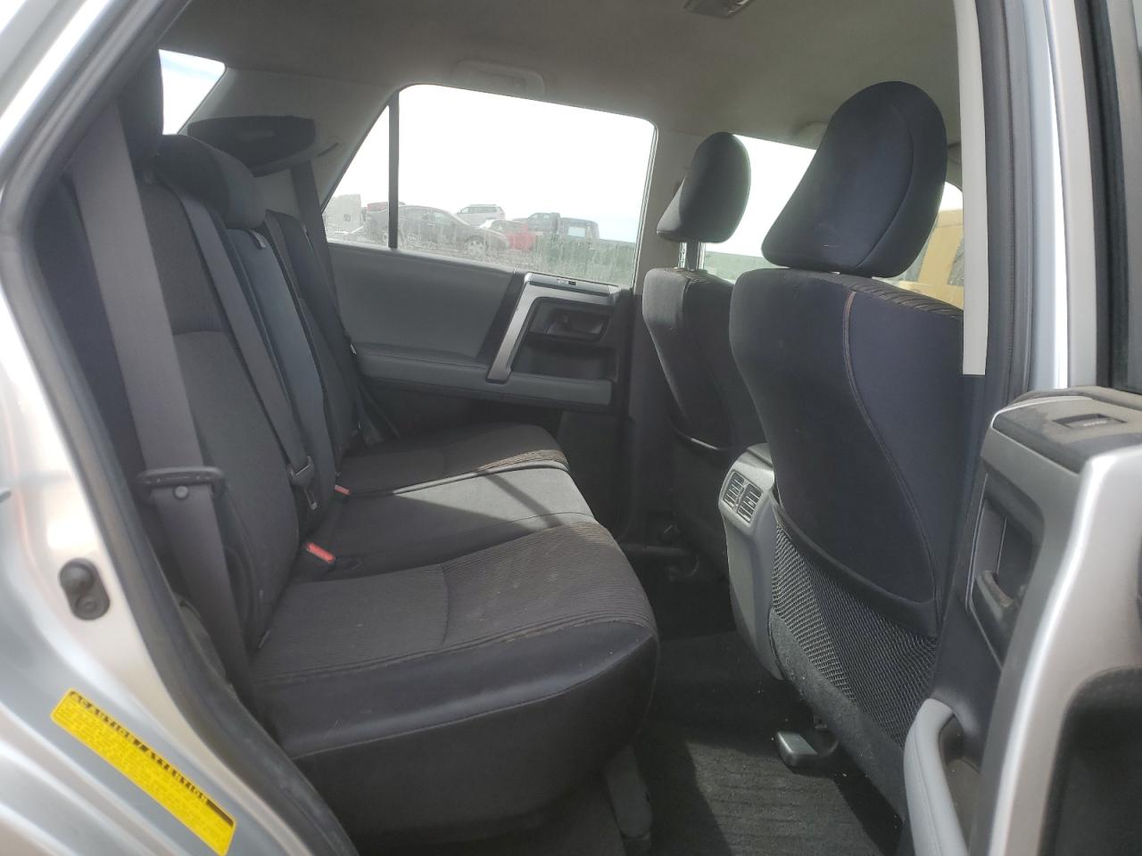 TOYOTA 4RUNNER 2011 — 12