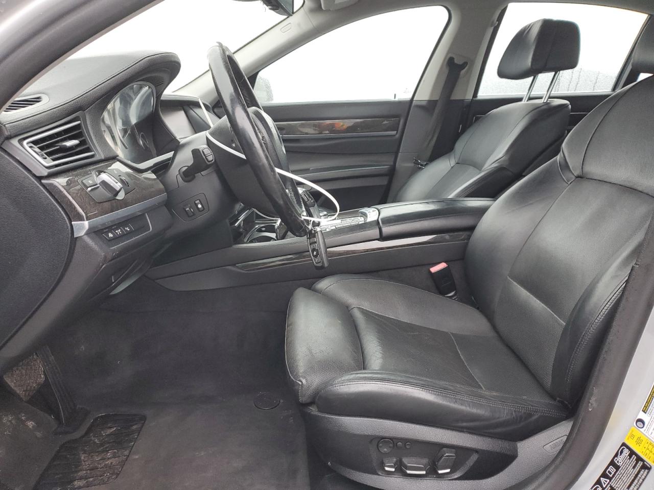 BMW 750 2012 — 8