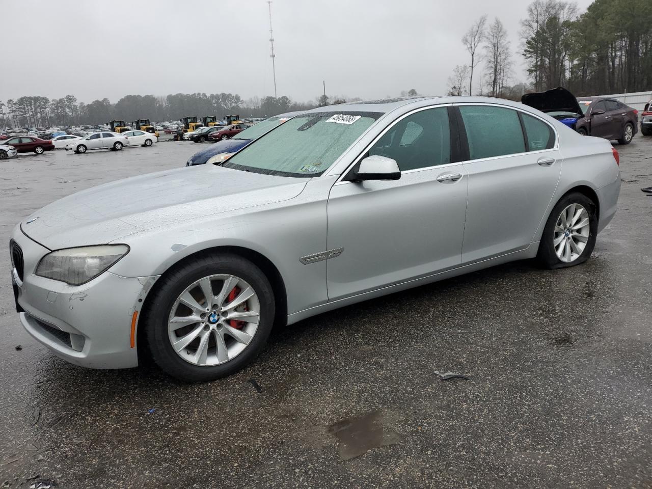 BMW 750 2012 — 2
