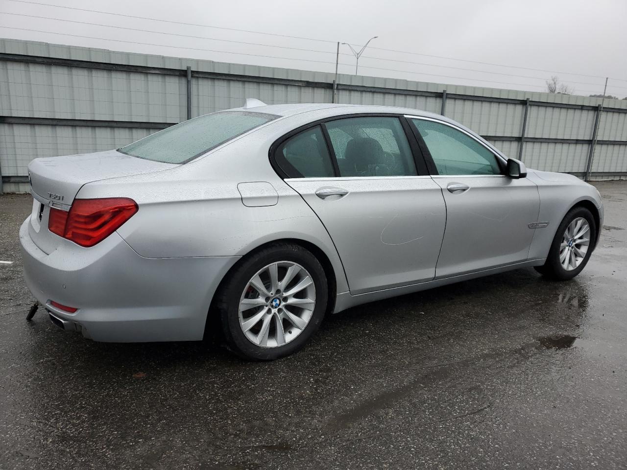 BMW 750 2012 — 4
