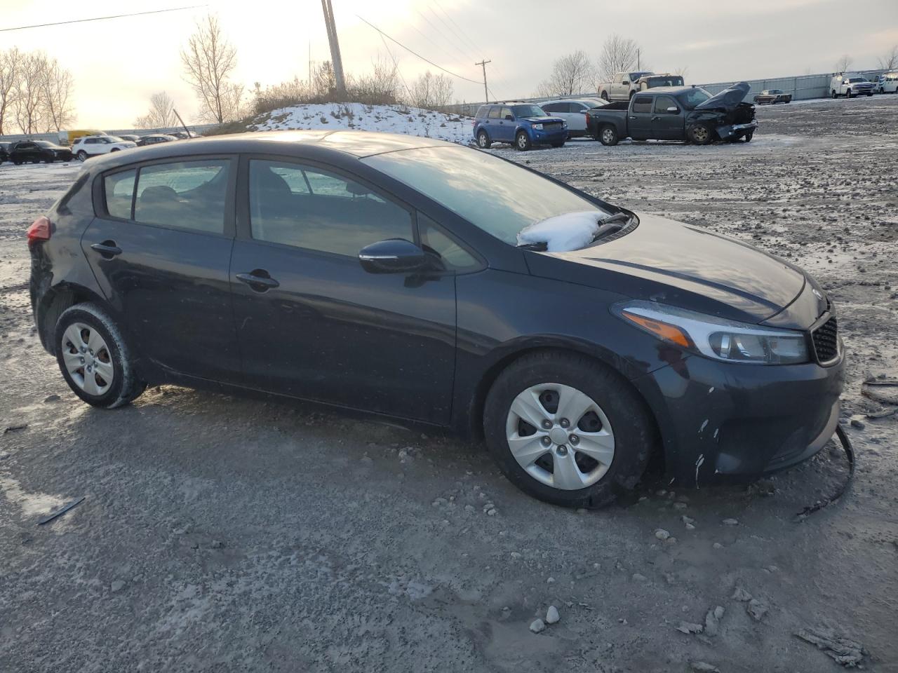 2017 KIA FORTE LX