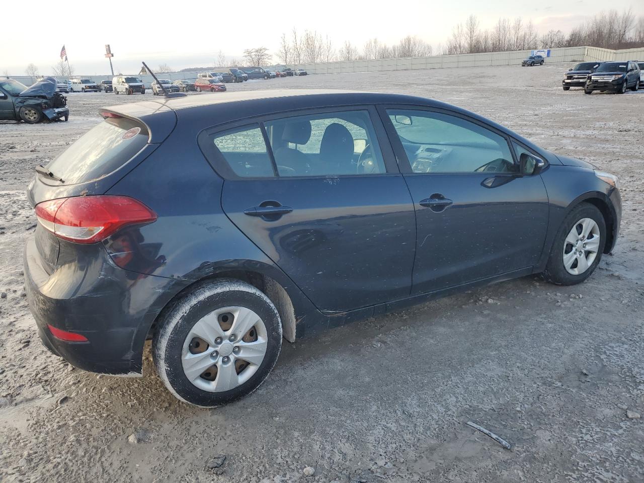 KIA FORTE LX 2017 — 4