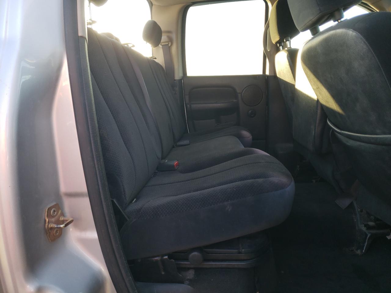 DODGE RAM 1500 2003 — 11