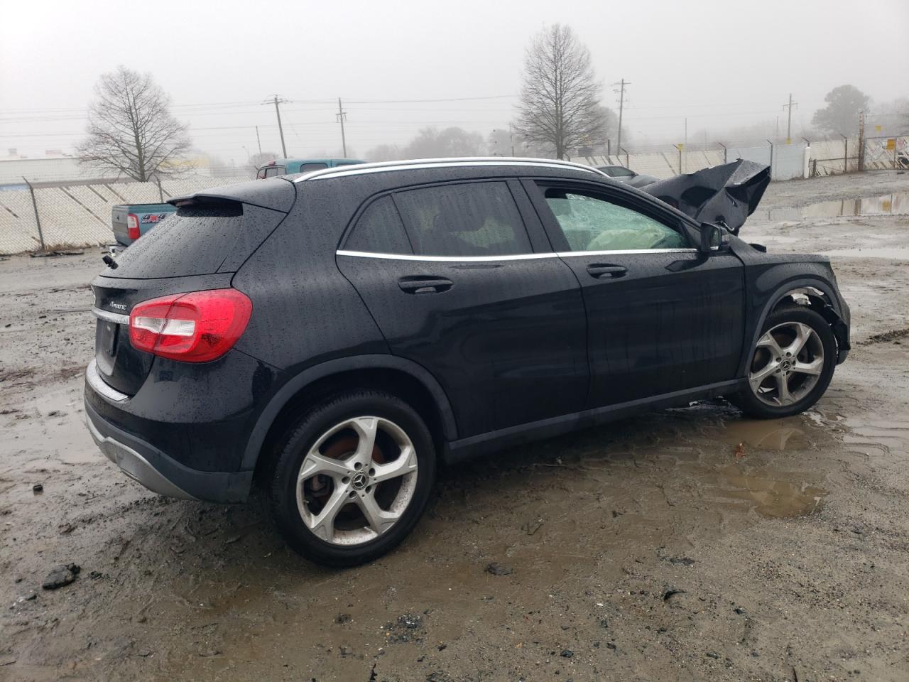 MERCEDES-BENZ GLA 2019 — 4
