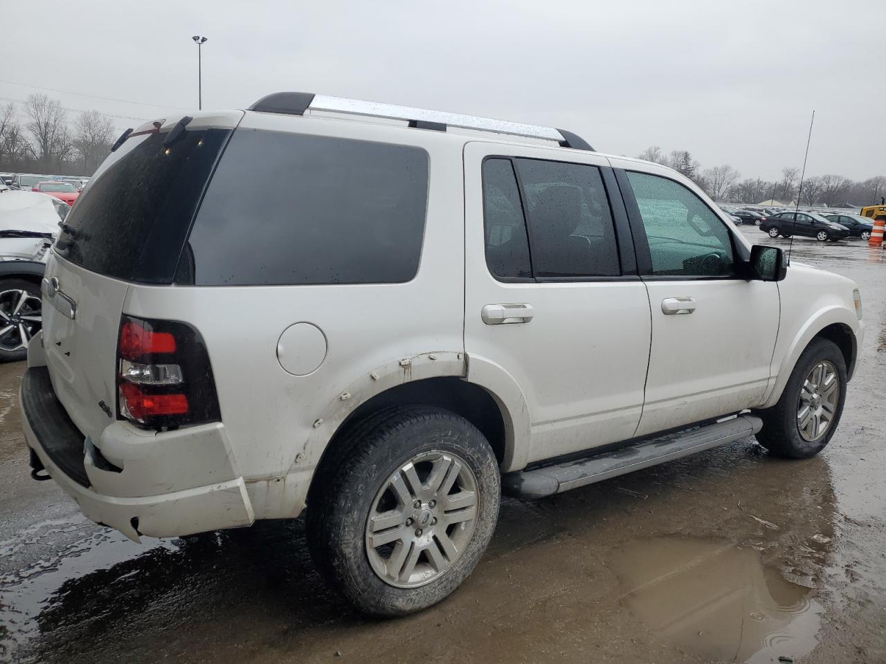 FORD EXPLORER 2010 — 4
