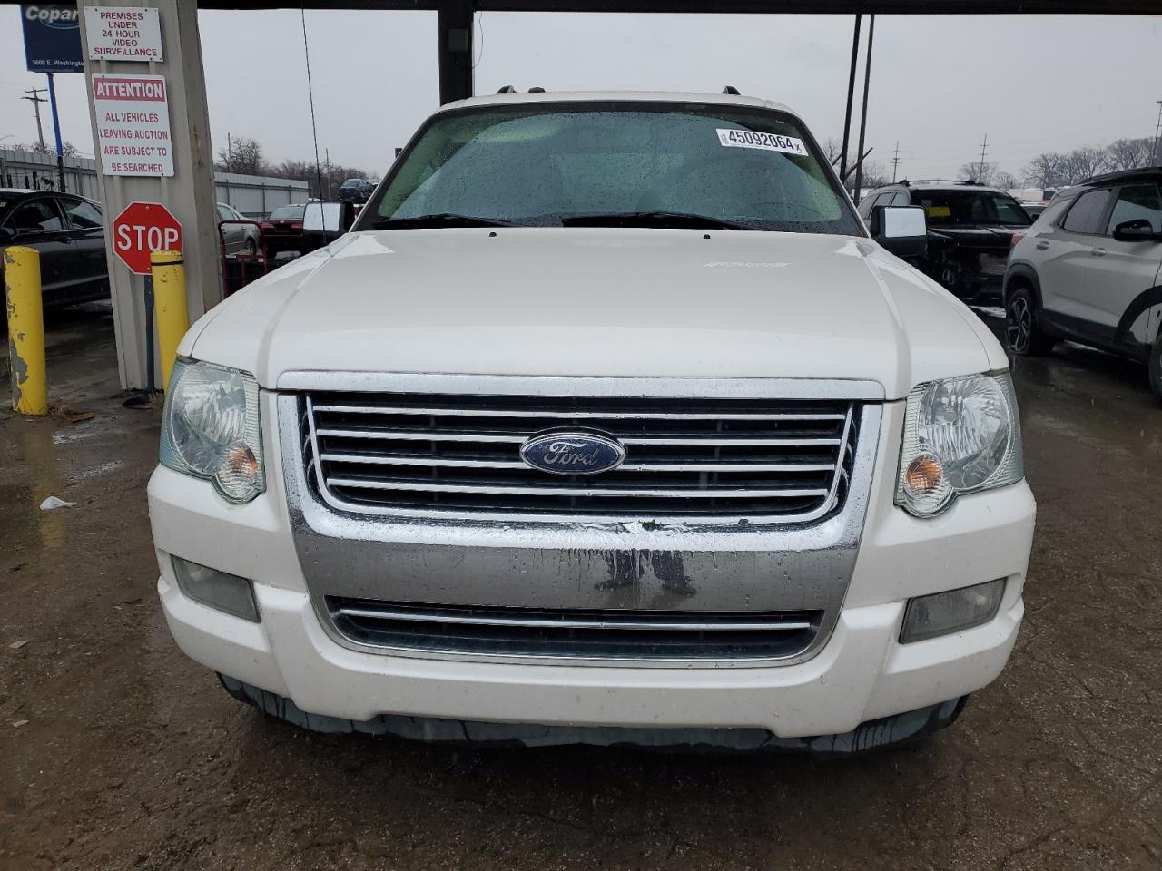 FORD EXPLORER 2010 — 6