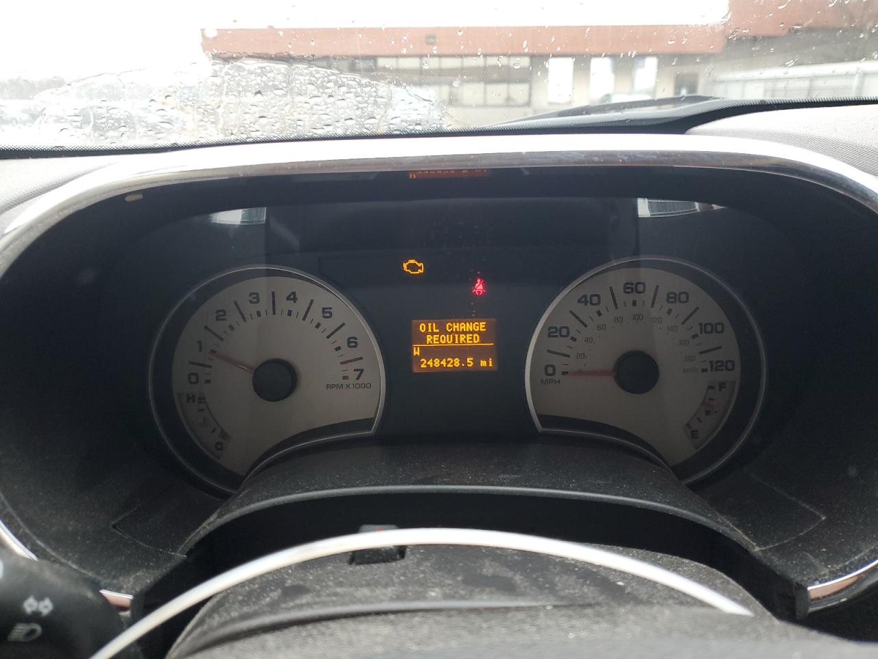 FORD EXPLORER 2010 — 10