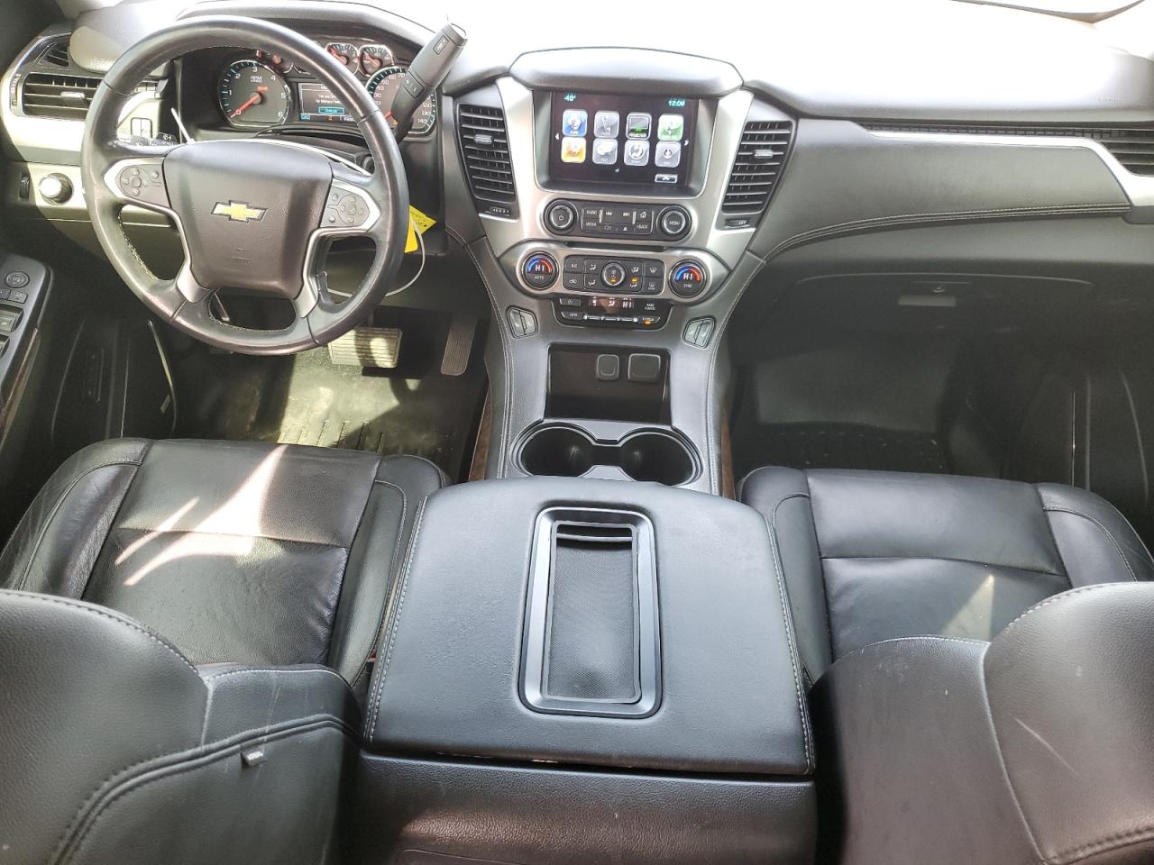 CHEVROLET SUBURBAN 2019 — 9