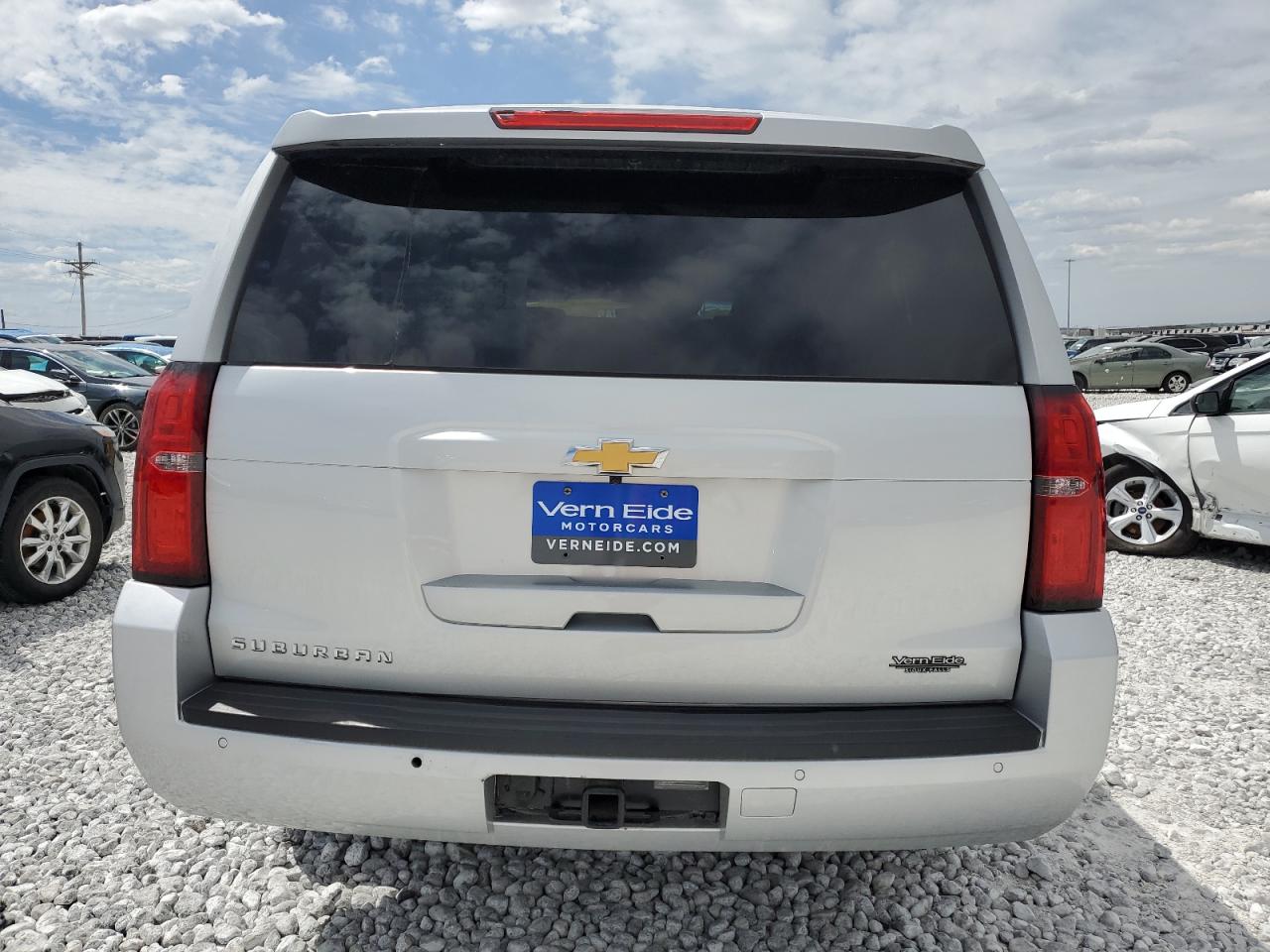 CHEVROLET SUBURBAN 2019 — 7