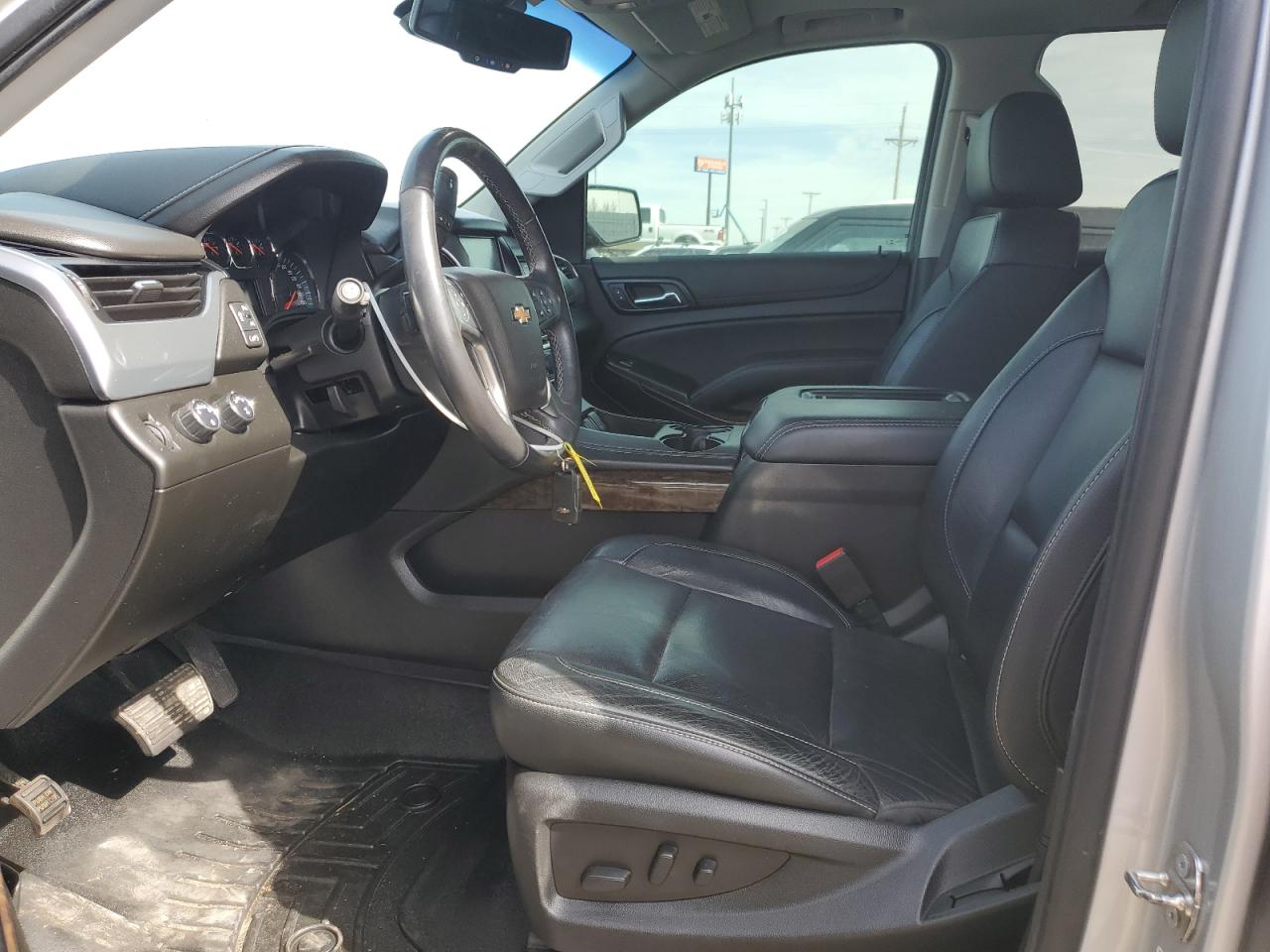 CHEVROLET SUBURBAN 2019 — 8