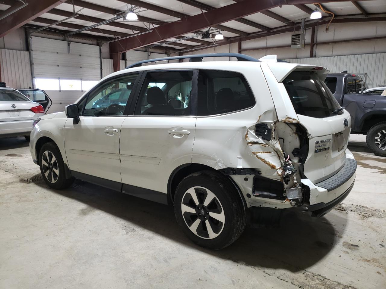 SUBARU FORESTER 2018 — 3