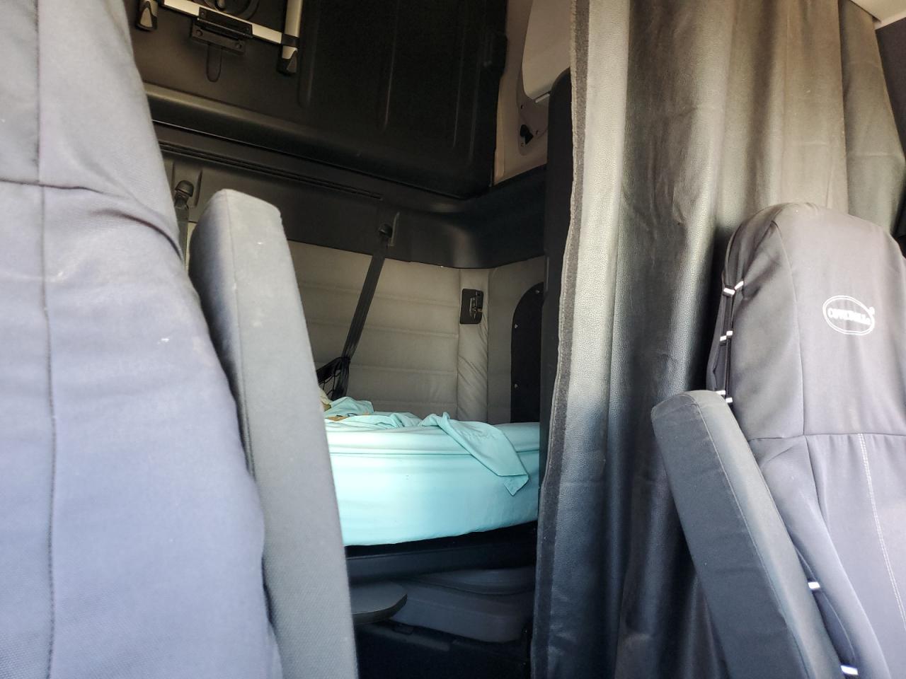 FREIGHTLINER CASCADIA 126 2019 — 7
