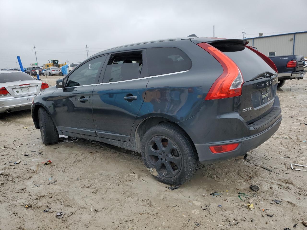VOLVO XC60 2013 — 3