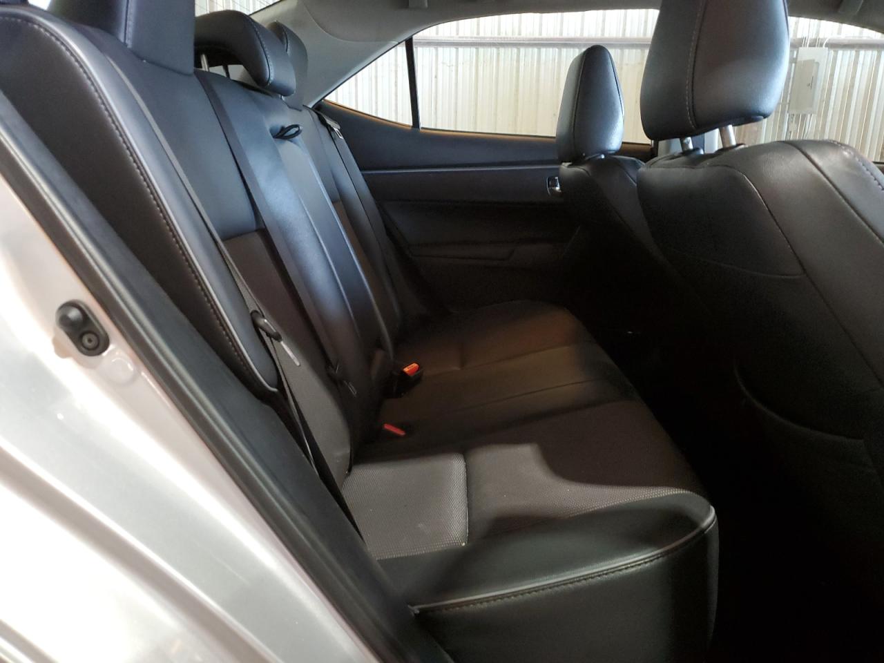 TOYOTA COROLLA 2016 — 11