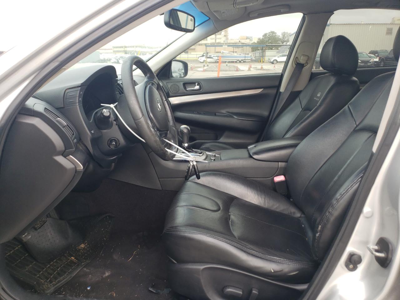 INFINITI G37 2013 — 8