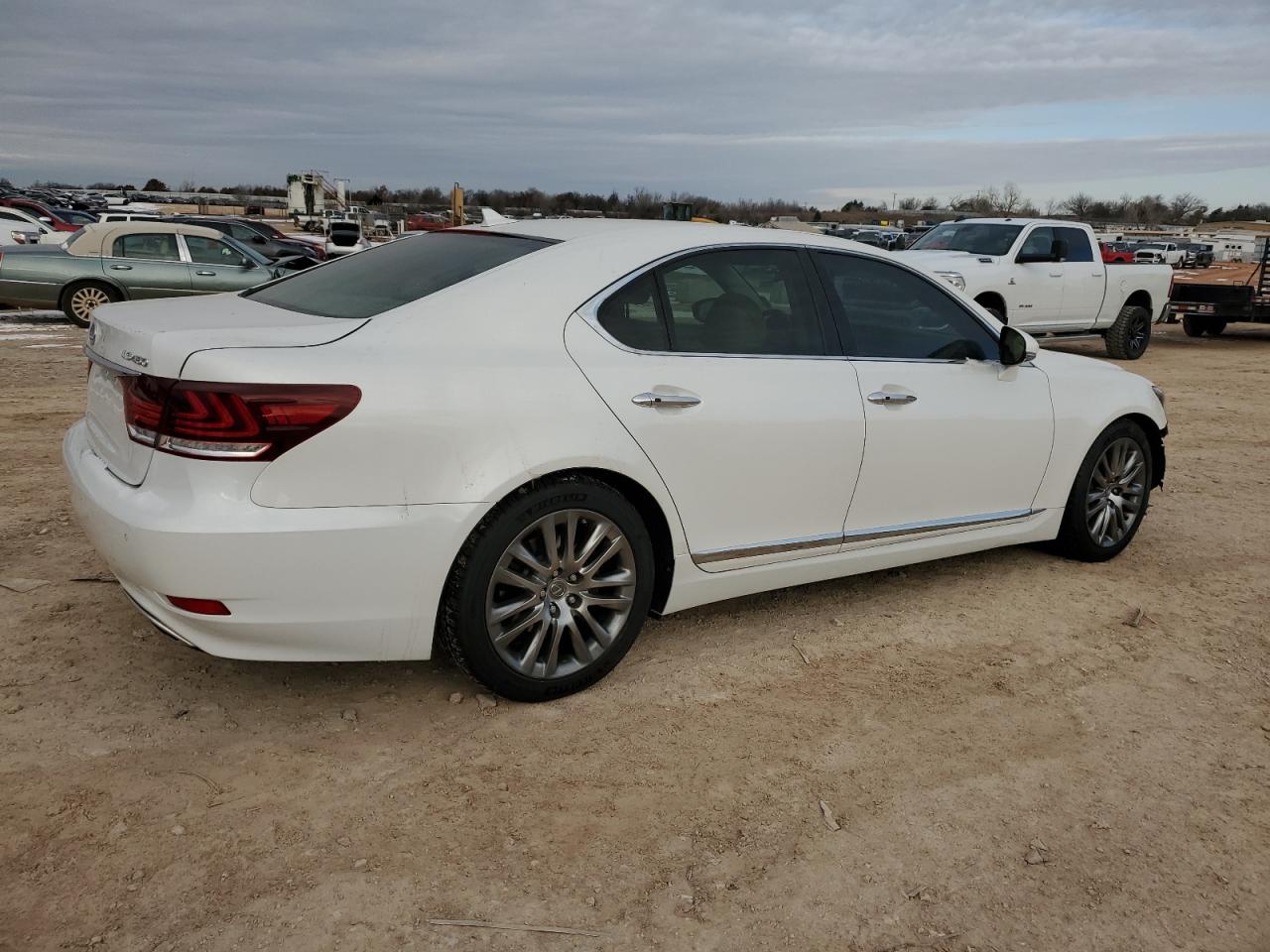 LEXUS LS 2013 — 4