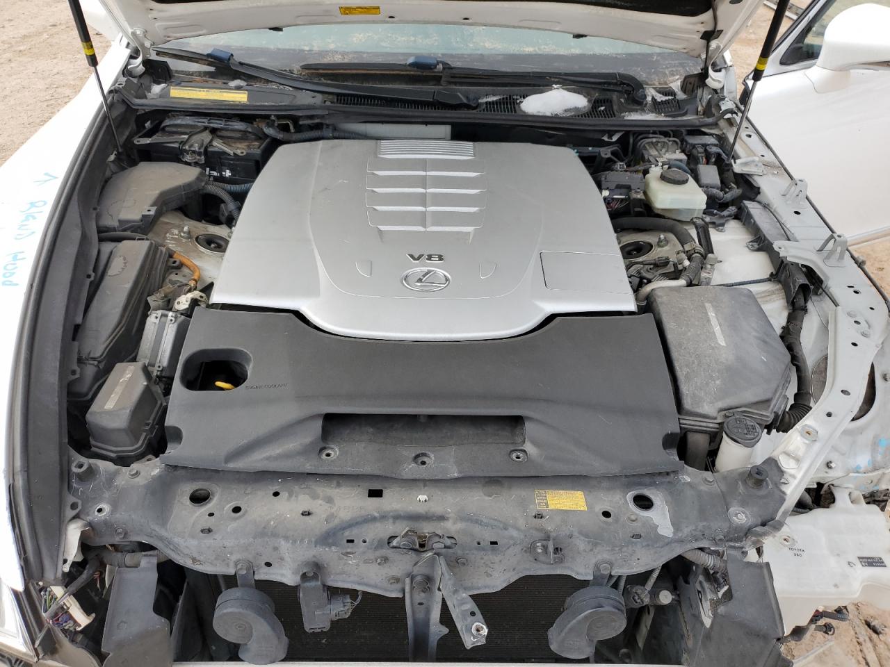 LEXUS LS 2013 — 12