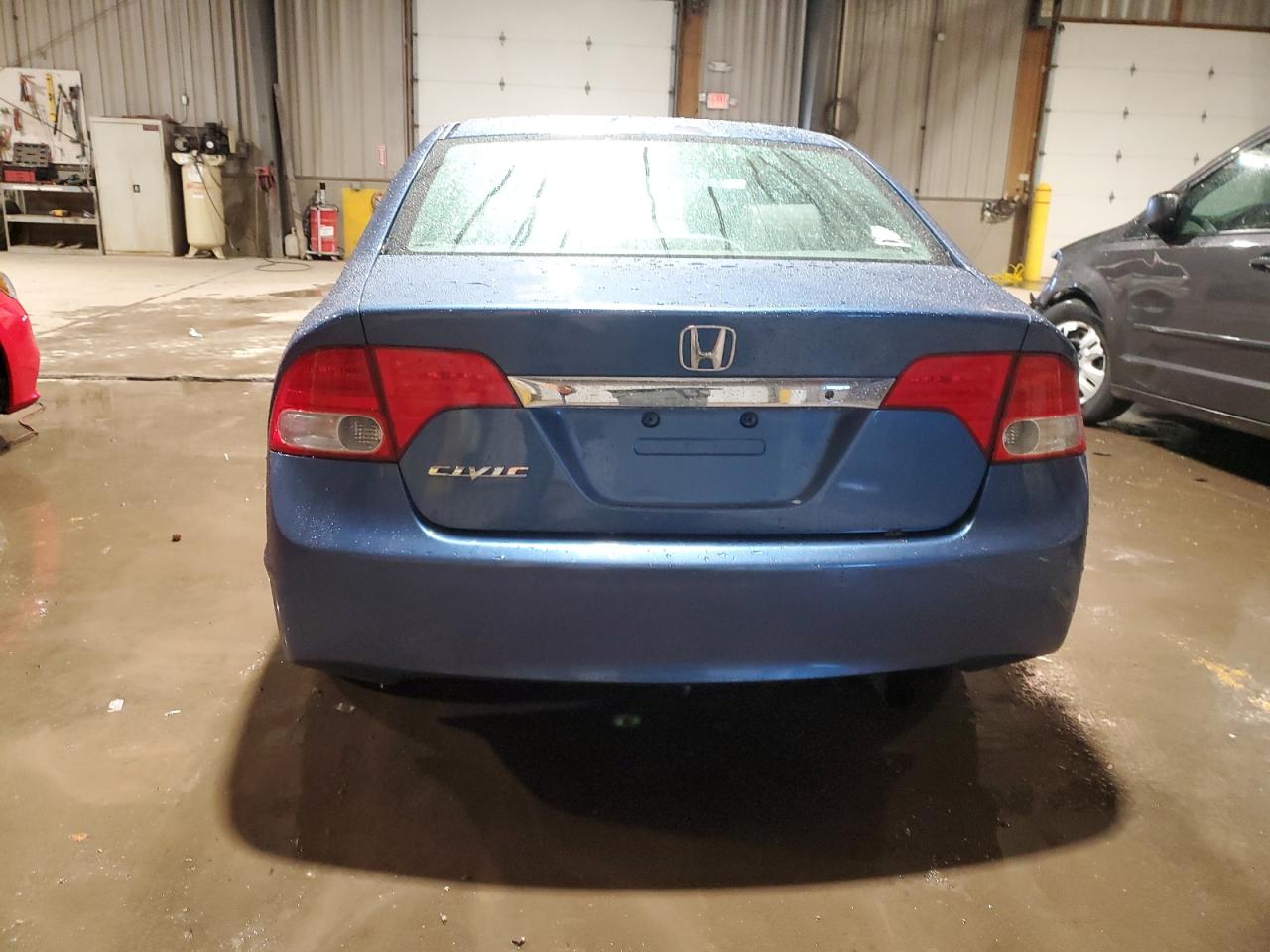 HONDA CIVIC 2010 — 7
