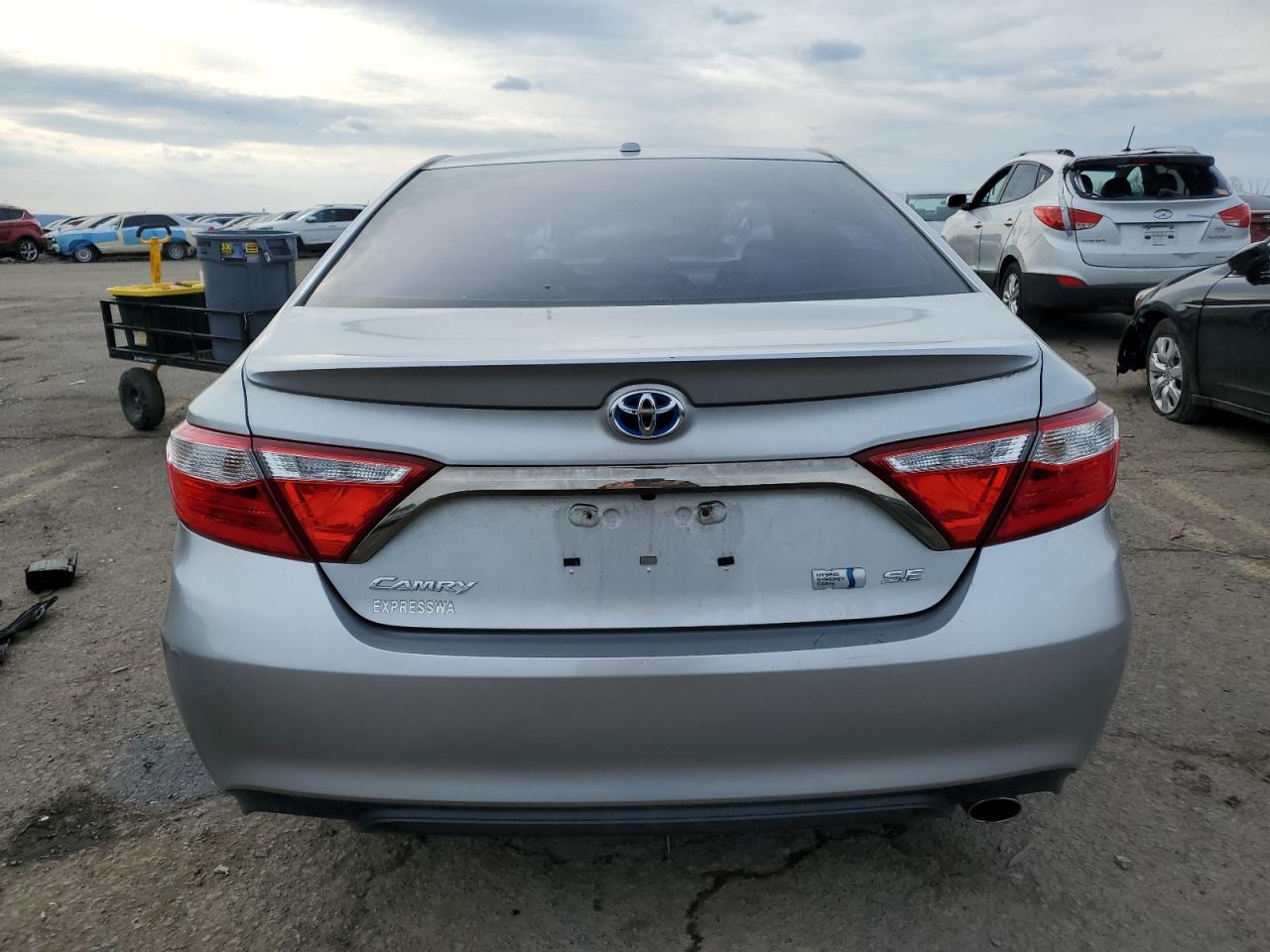 TOYOTA CAMRY 2016 — 7