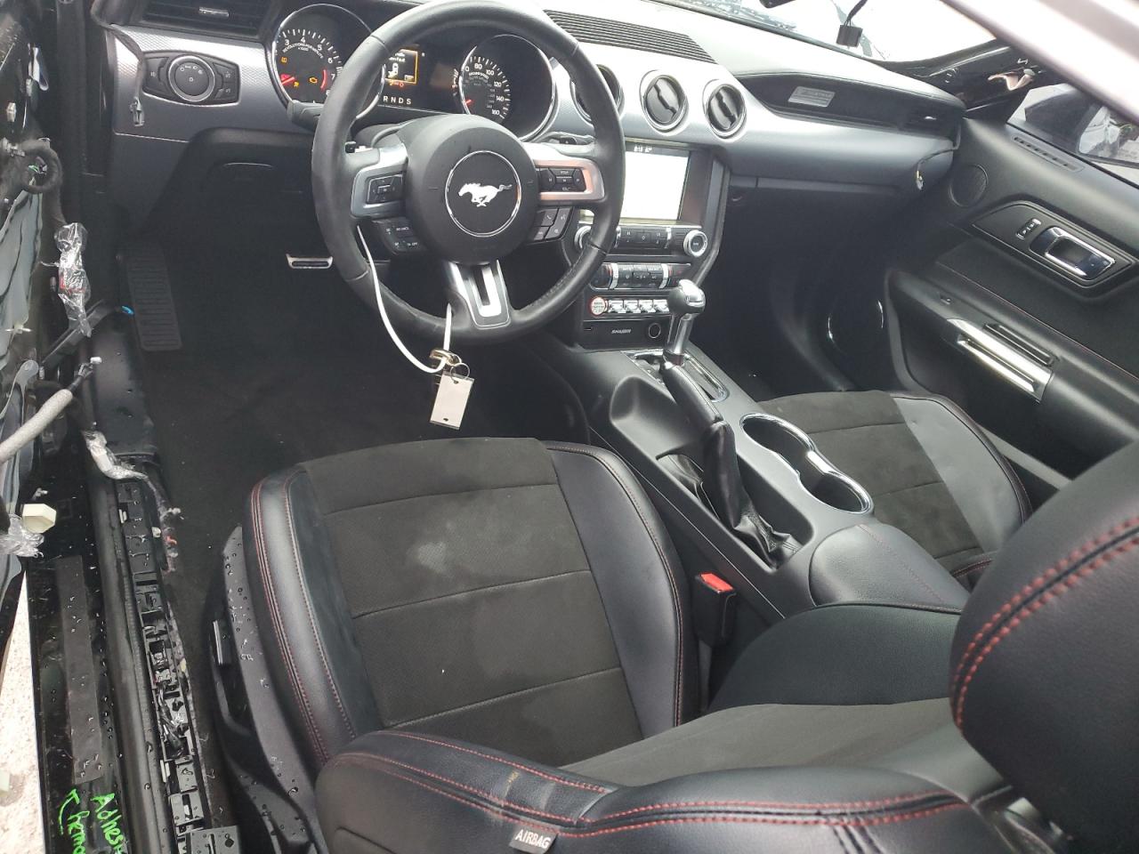 FORD MUSTANG 2016 — 9