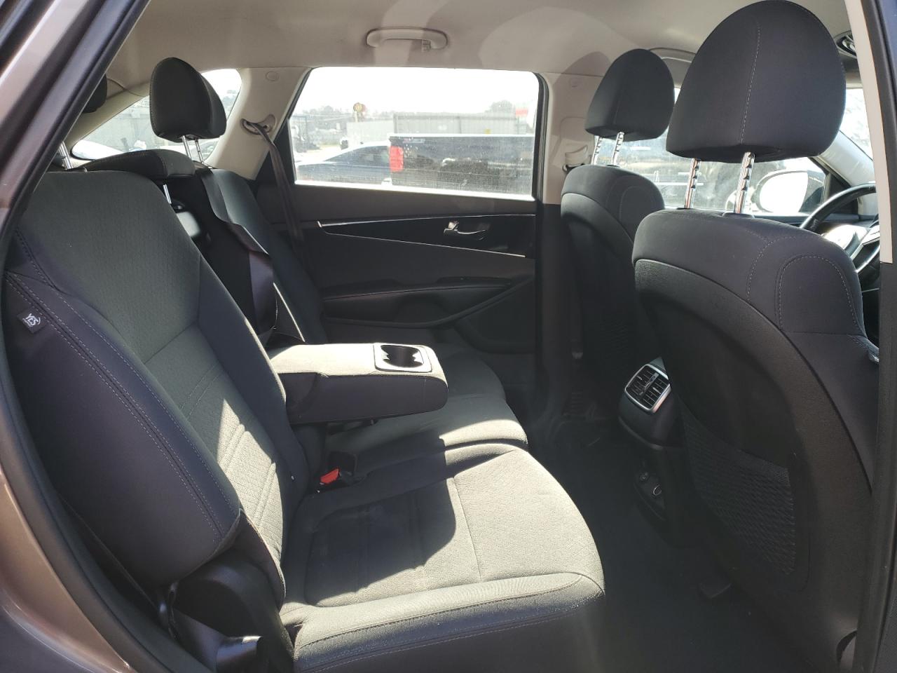 KIA SORENTO 2019 — 12