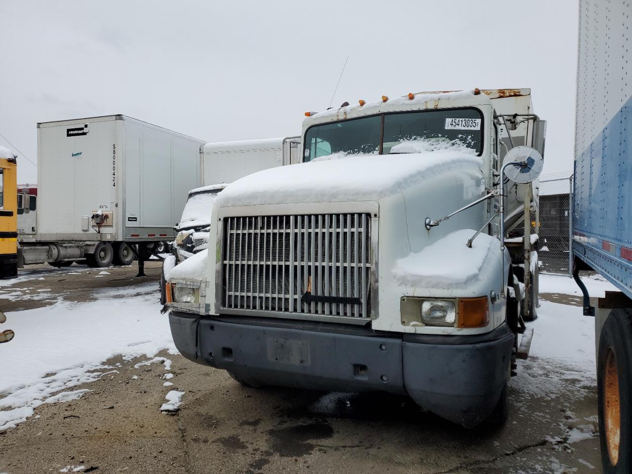 INTERNATIONAL 9000 1994 — 3