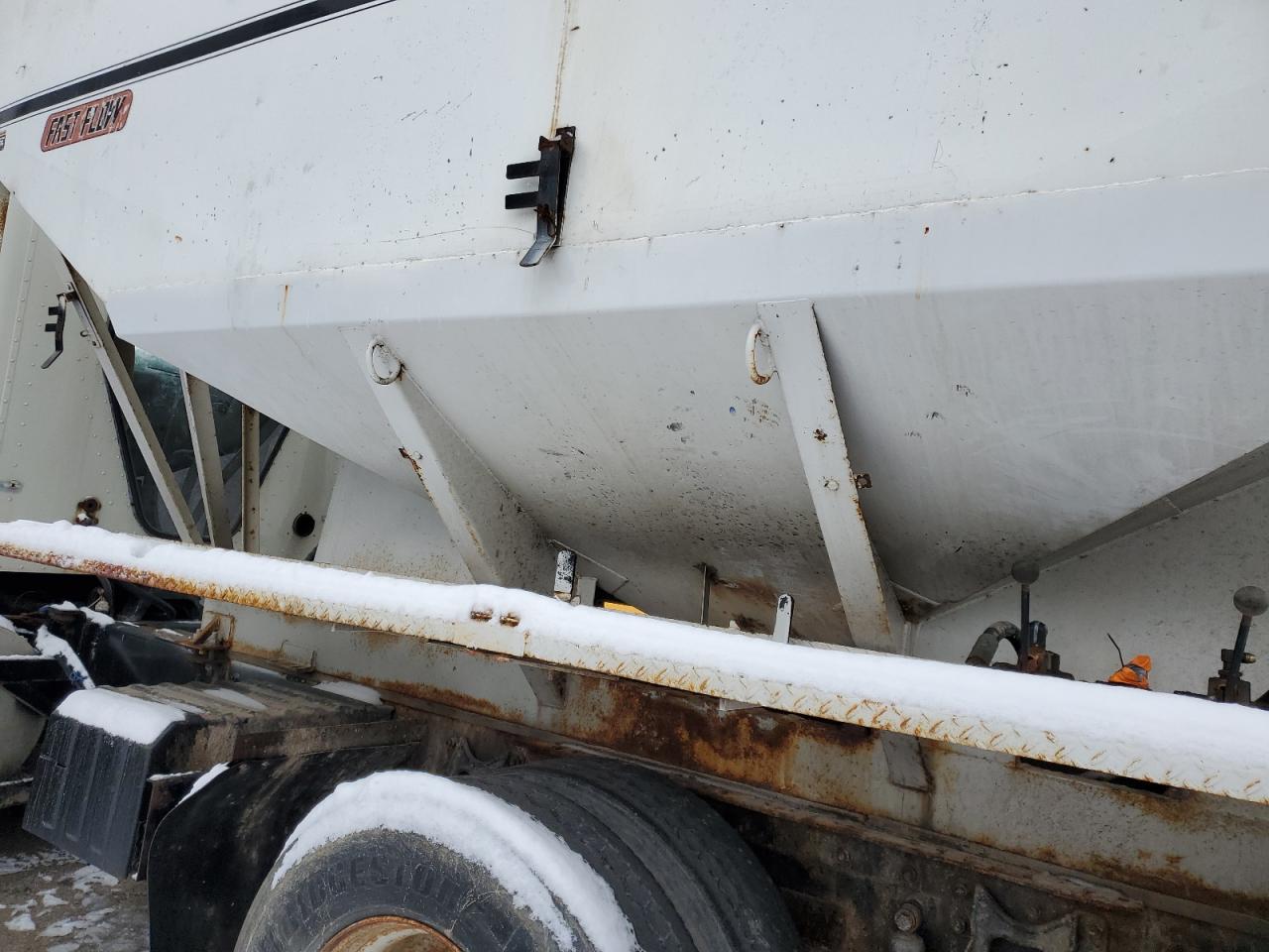INTERNATIONAL 9000 1994 — 10