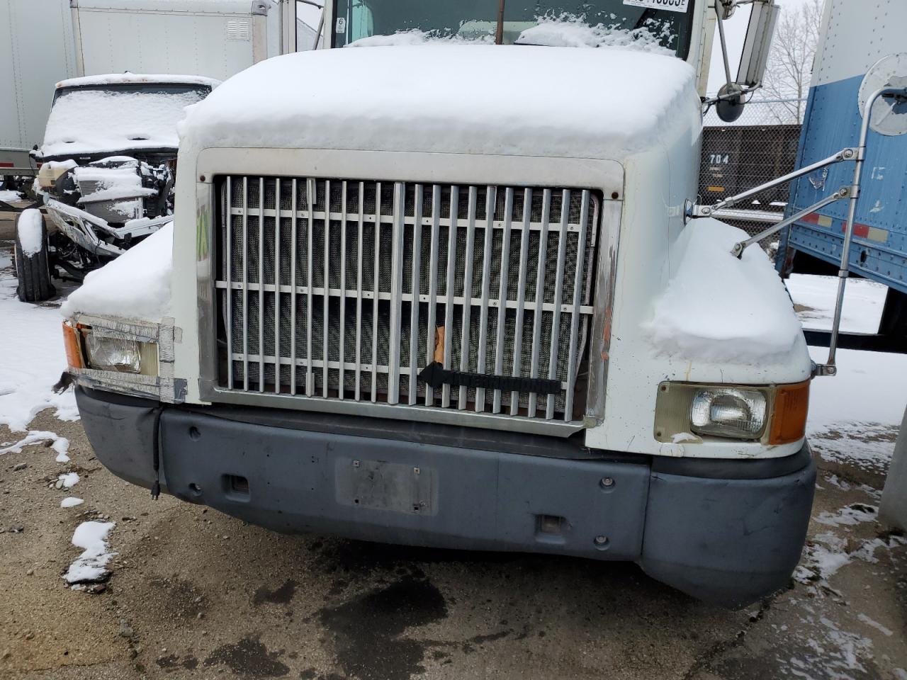 INTERNATIONAL 9000 1994 — 8